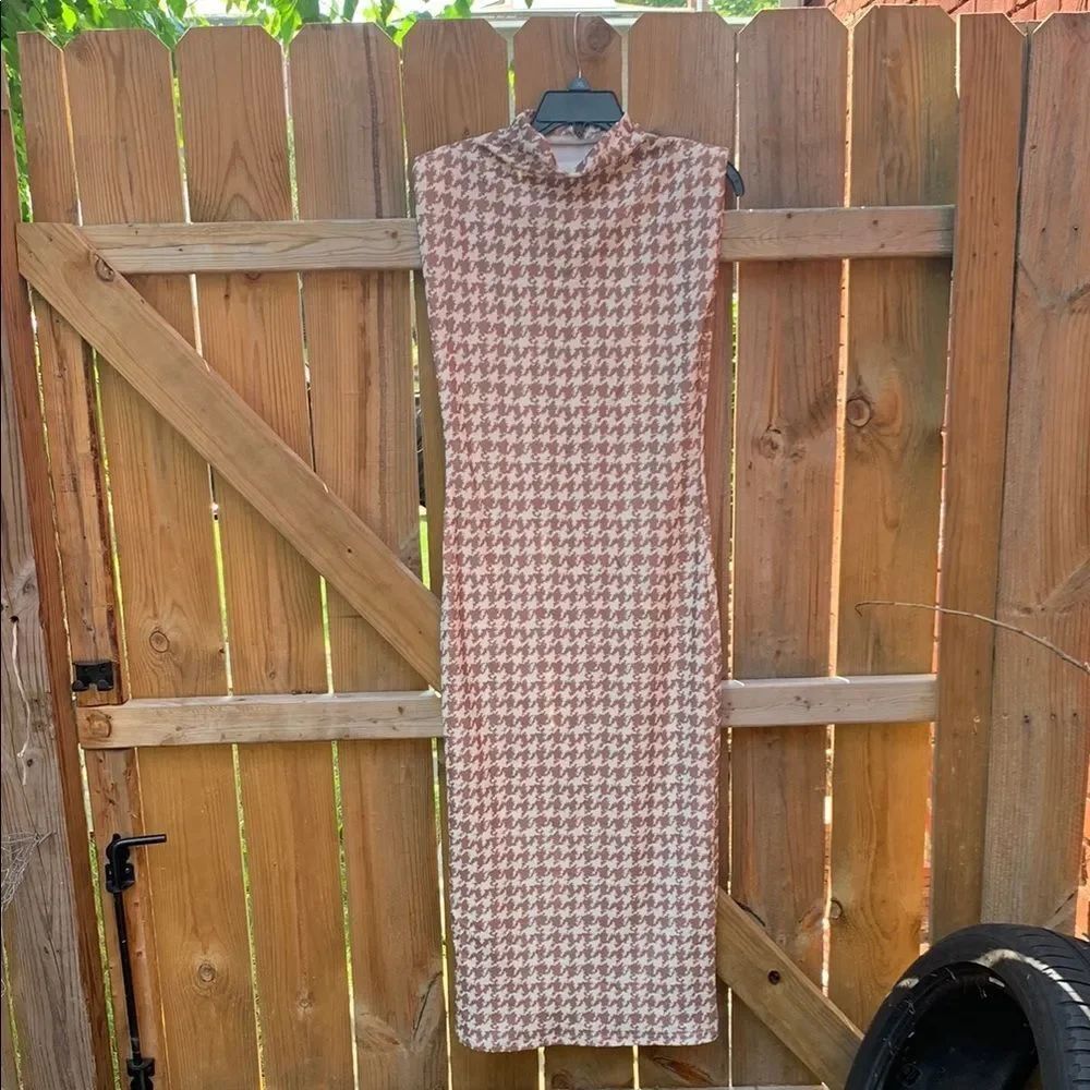 SHEIN Pink and Red Sleeveless Sheath Dress